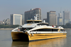 ferries-at-pazhou-terminal