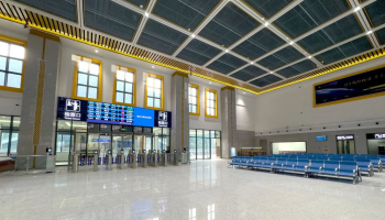 huanglongjiuzhai-station-waiting-hall